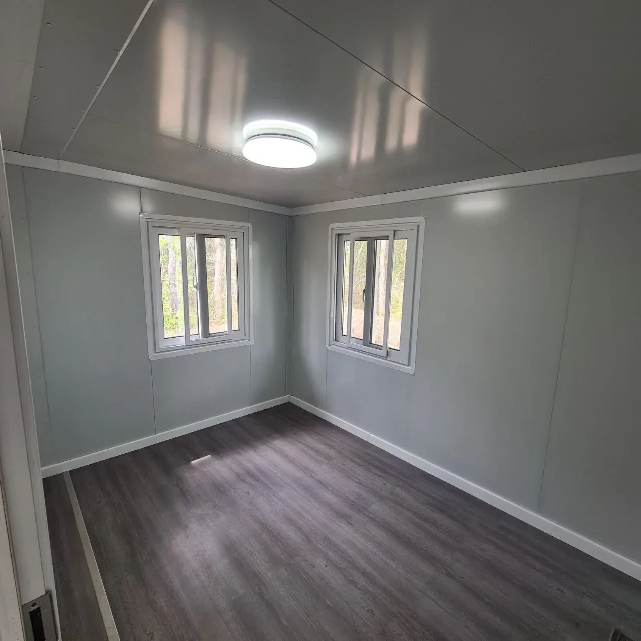 B6 Modern Prefab Home With 3 Bedrooms (800 sq ft) - Image 2